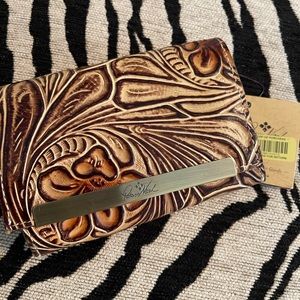 COPY - Patricia Nash wallet, leather